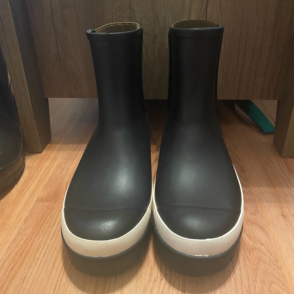 Tory Burch Hurricane Ankle Boots - size 8